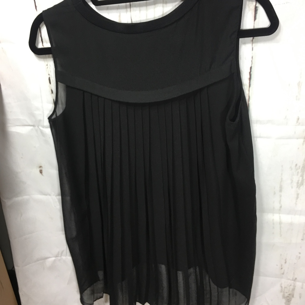 TTahari women's Sleeveless top